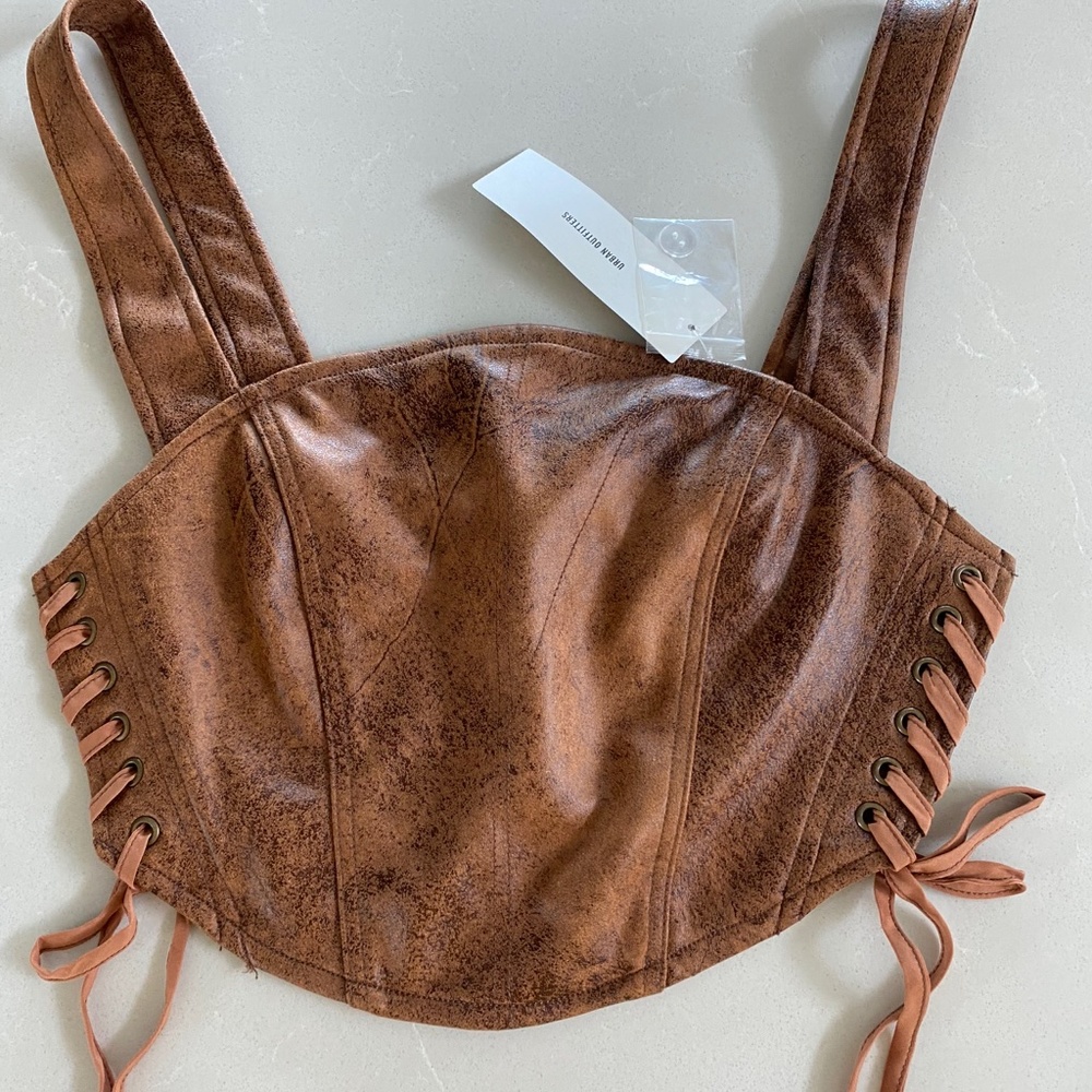 Urban outfitters crop tank